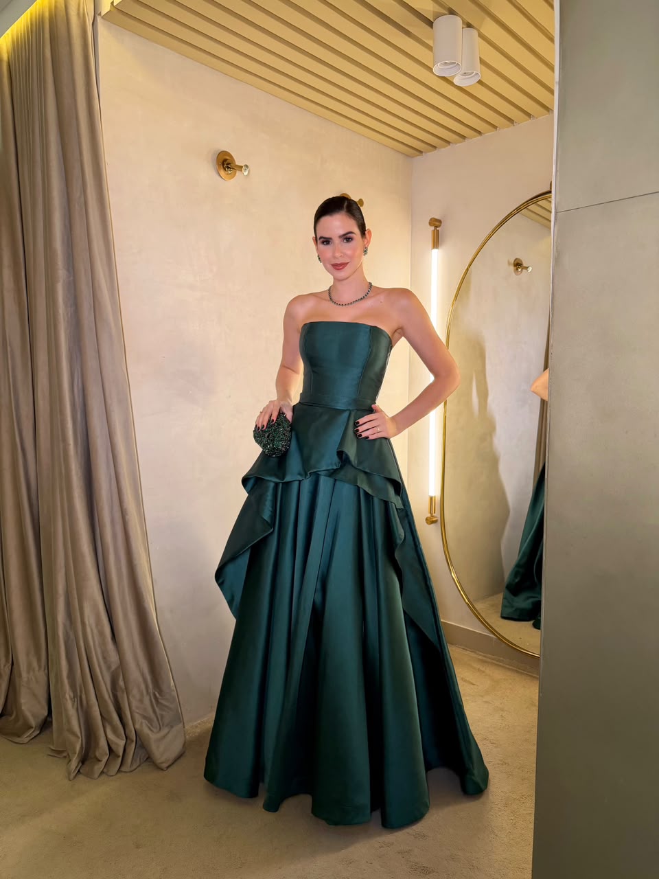 Vestido Verde Esmeralda em alfaiataria tomara que caia