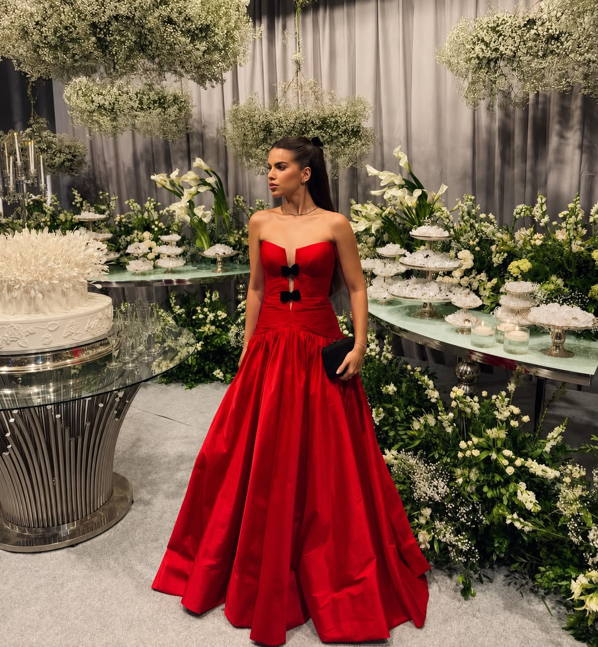 Vestido Vermelho tafetá cintura baixa com laços