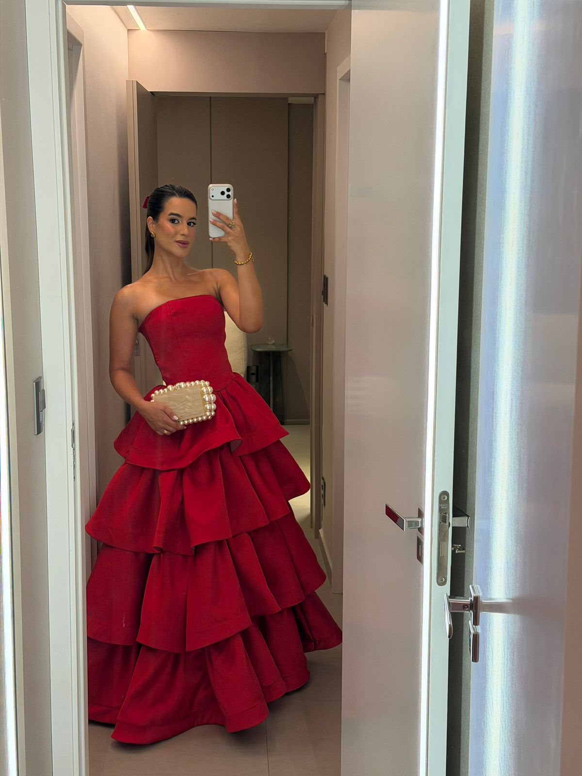 Vestido Vermelho cintura baixa com saia em camadas