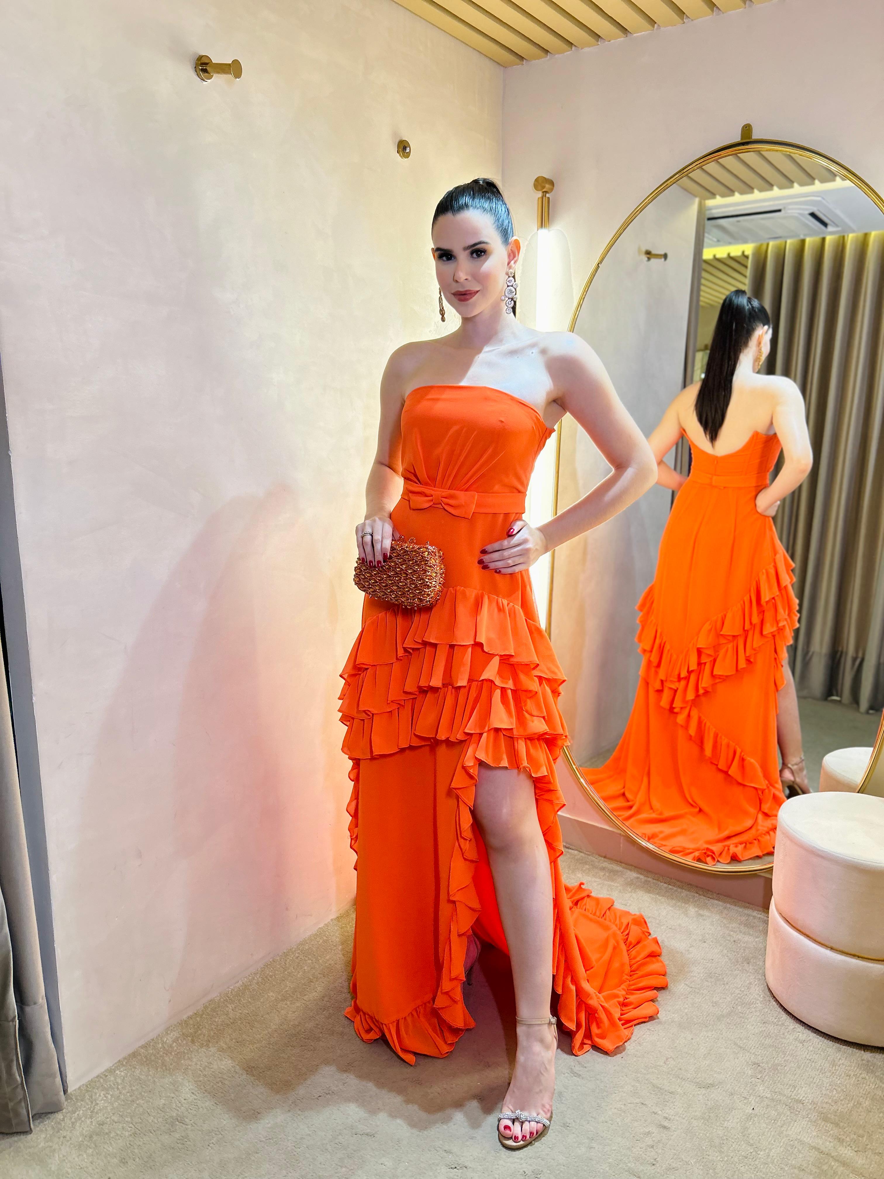 Vestido Laranja fluído com babados tomara que caia