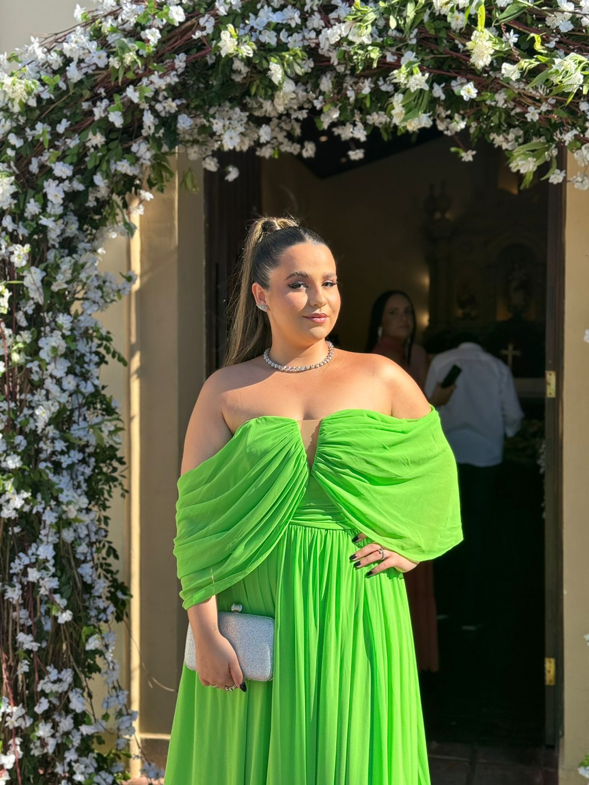 Vestido Verde Lima fluído ombro a ombro