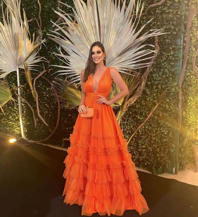 Vestido Laranja de tule glitter com camadas