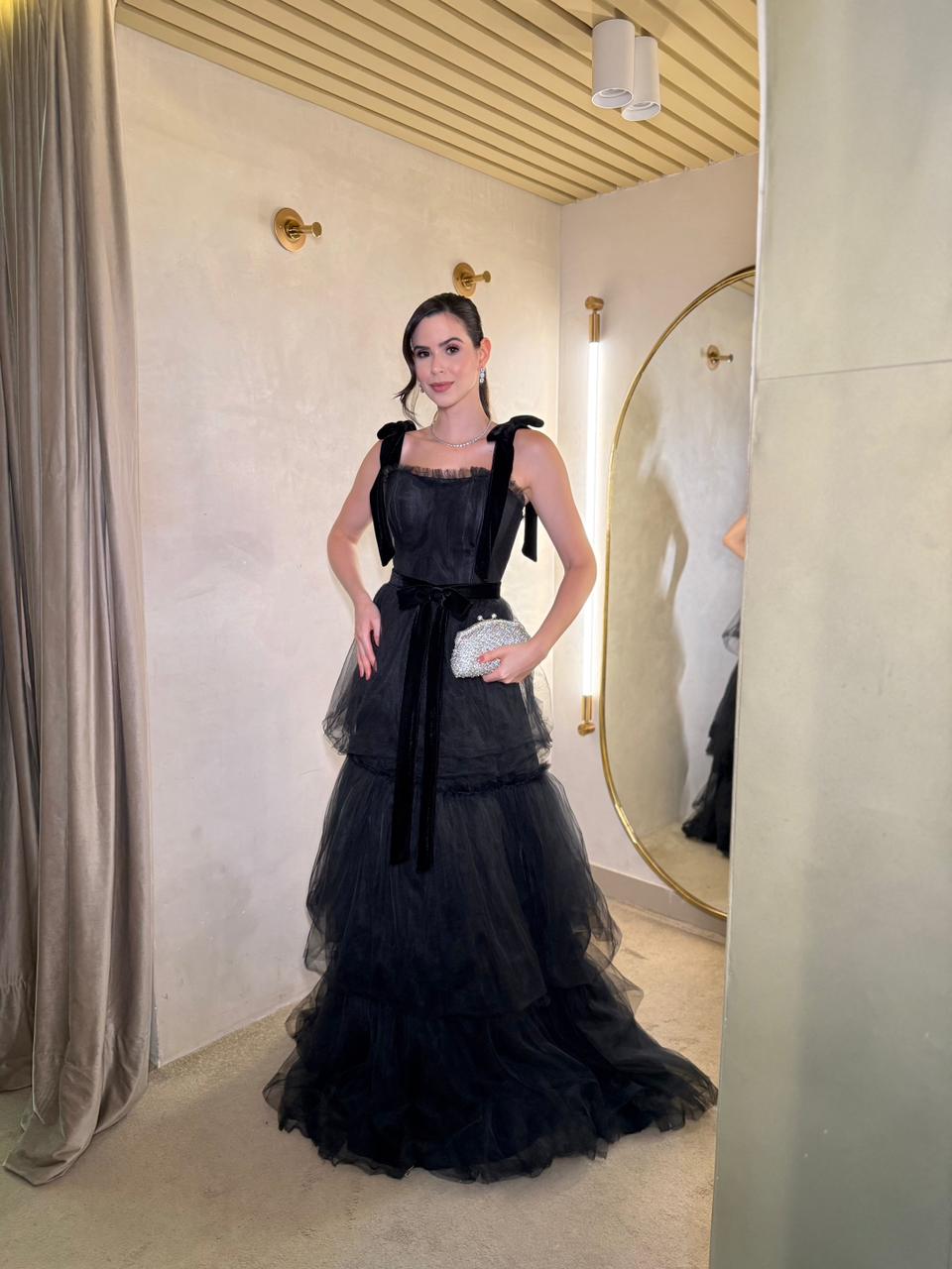 Vestido Preto de tulê com corpete