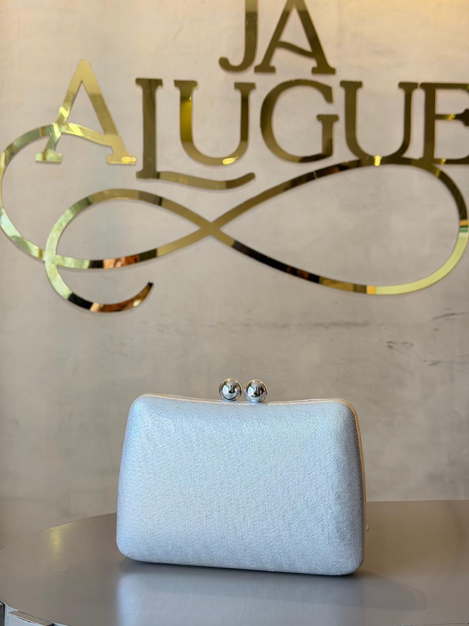 Clutch prata de tecido