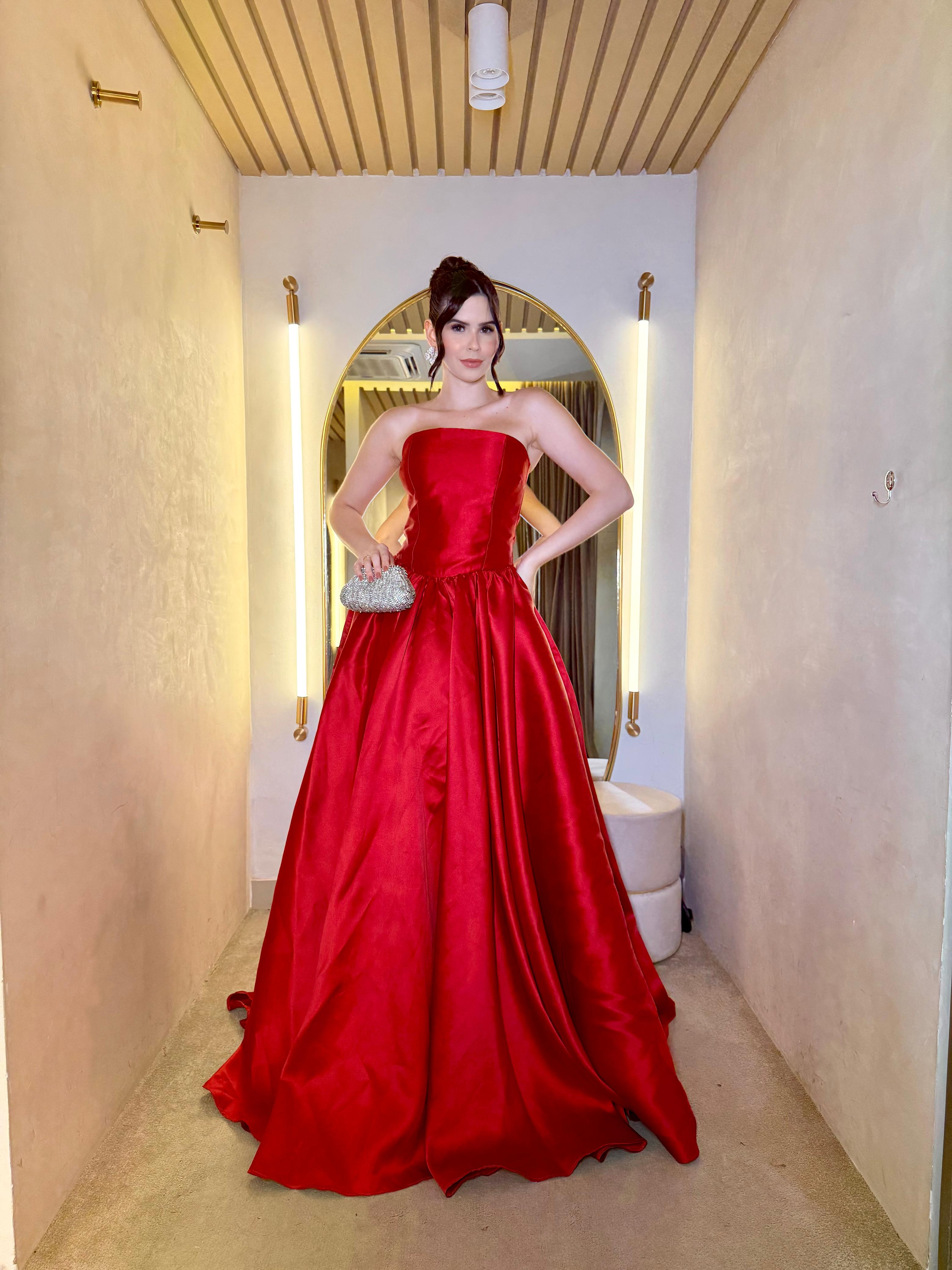 Vestido Vermelho cintura baixa rodado