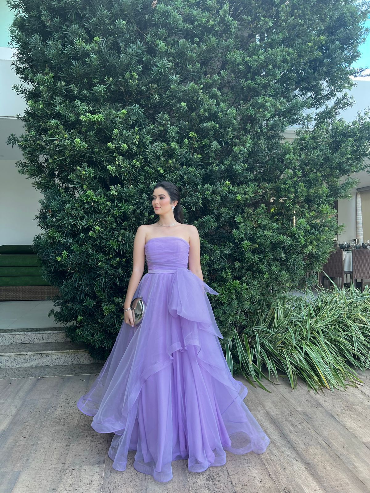 Vestido Lavanda de organza tomara que caia 
