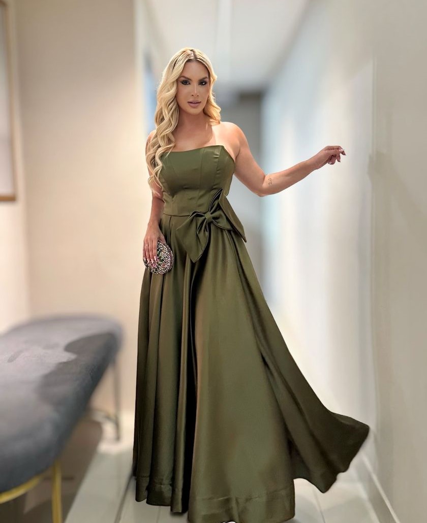 Vestido Verde Oliva tomara que caia com laço