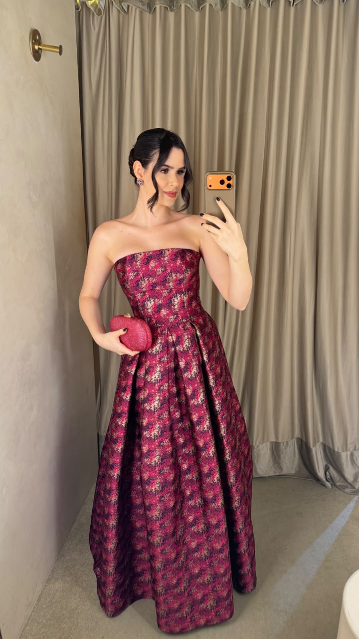 Vestido Roxo fucsia no jacquard tomara que caia