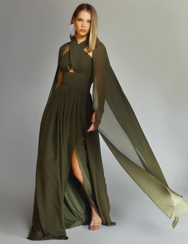 Vestido Verde Militar com capa e fenda