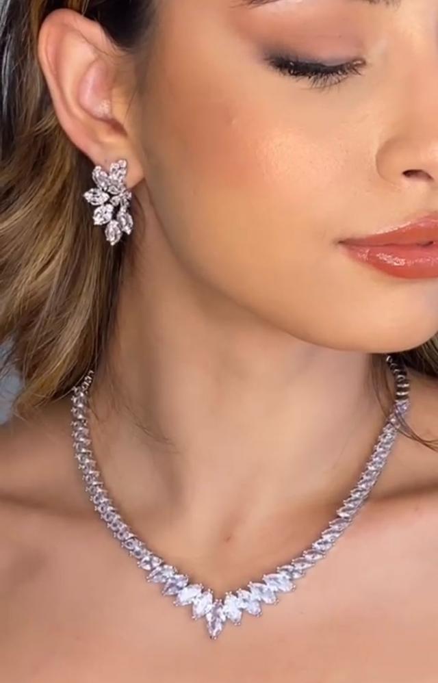 Jóia prata em V com brinco