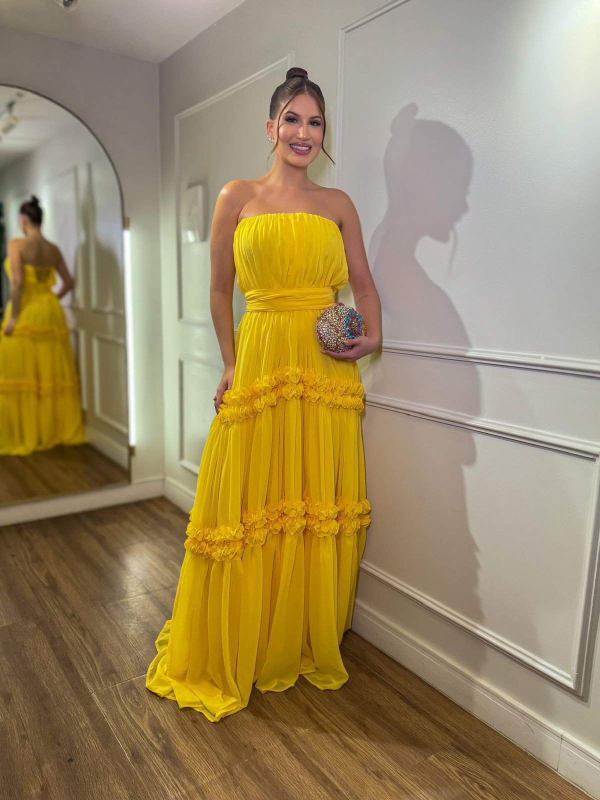 Vestido Amarelo fluído tomara que caia