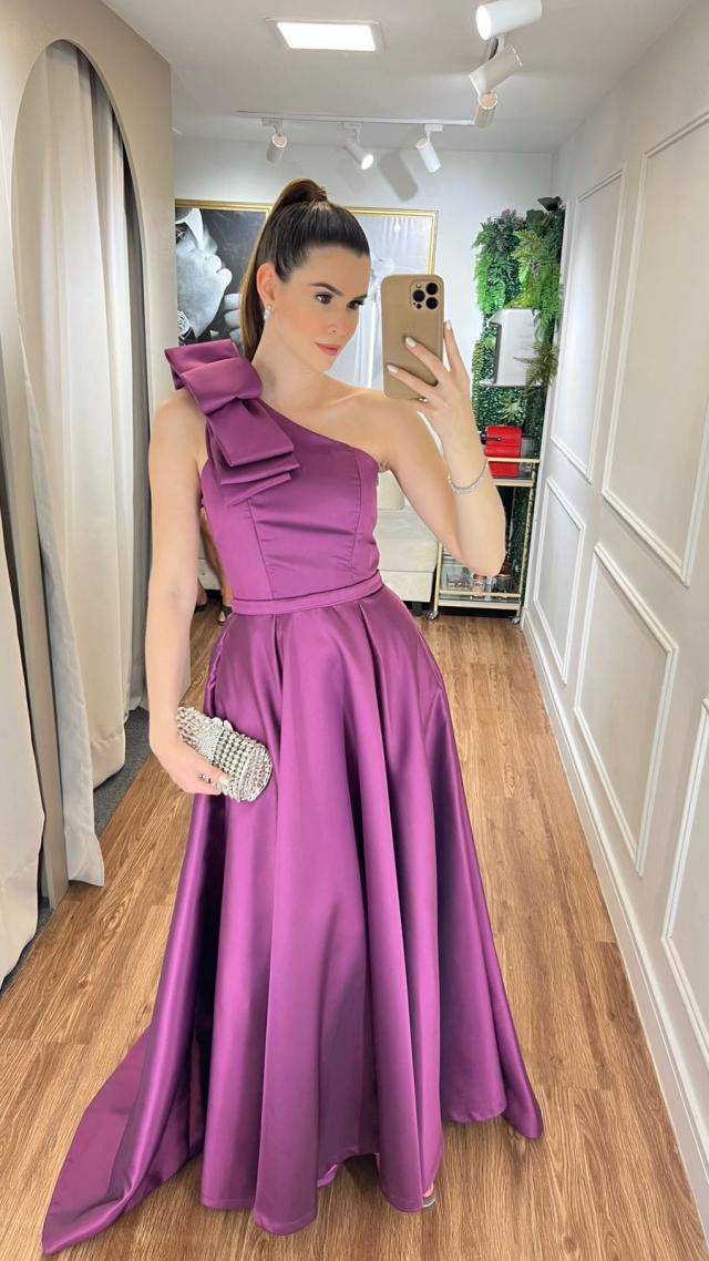 Vestido Roxo de alfaiataria com laço 