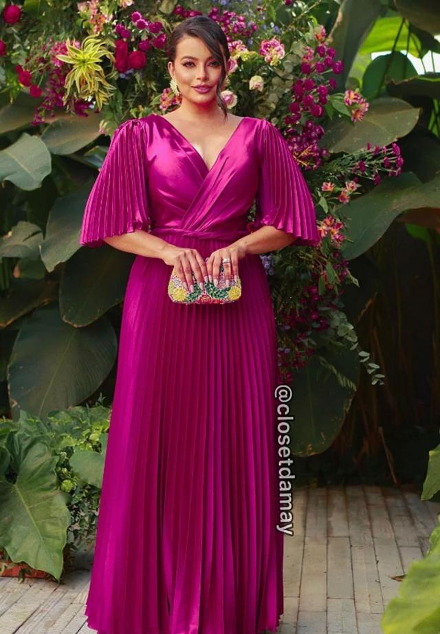 Vestido Fucsia plissado com mangas 48