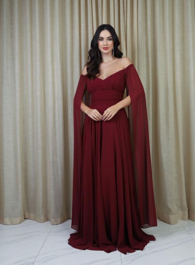 Vestido Marsala fluído com capa
